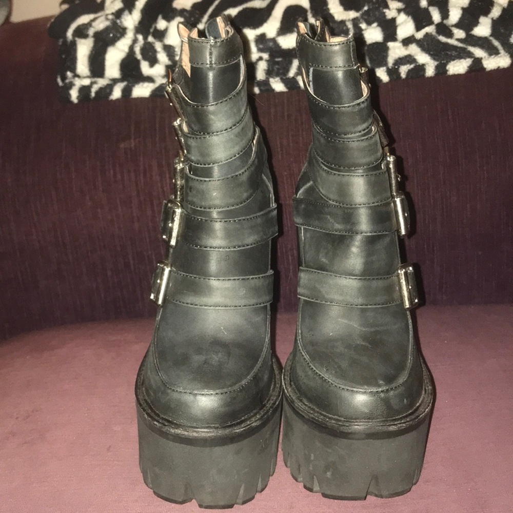 Jeffrey Campbell platform buckle shoes - Picture 3 of 4